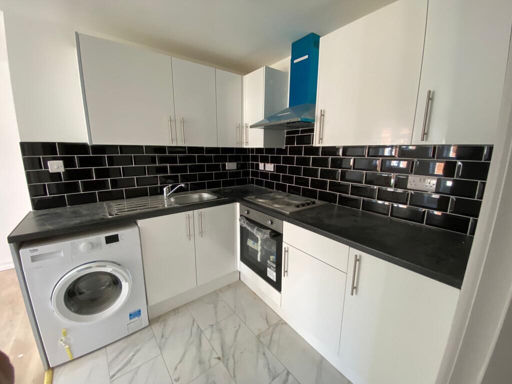 1 bed 1st Floor Flat for rent in Ilford. From Century 21 Goodmayes - Ilford
