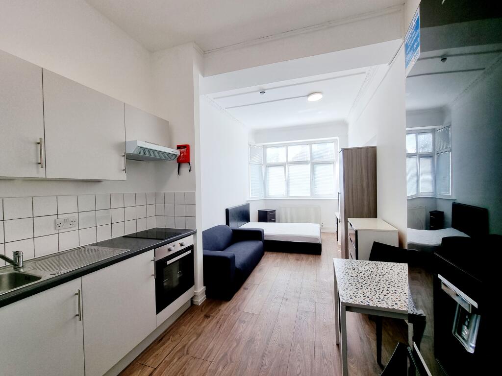 0 bed Studio for rent in Ilford. From Century 21 Goodmayes - Ilford