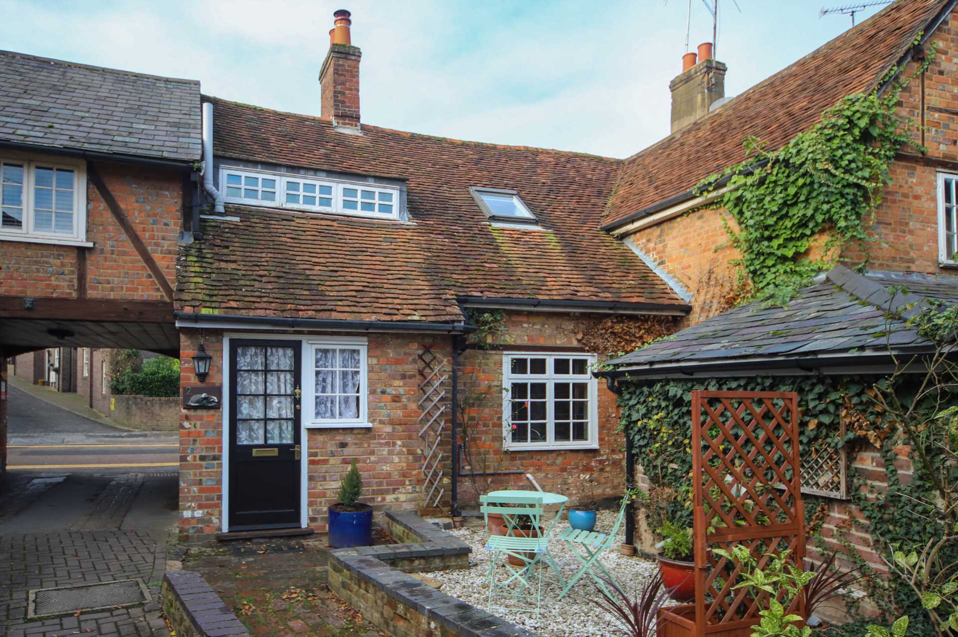 3 bed Cottage for rent in Tring. From Cesare & Co - Residential Sales