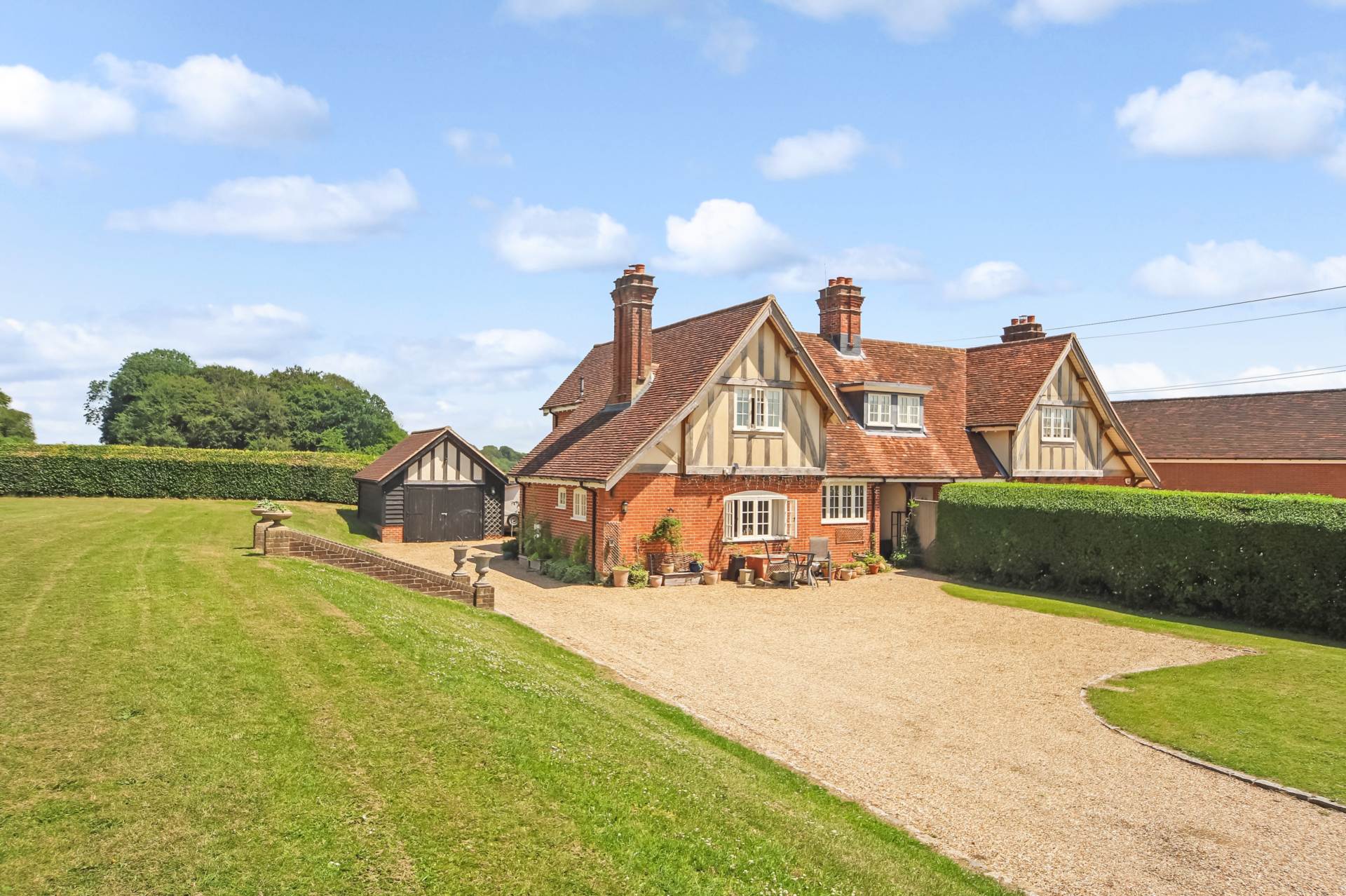 3 bed Semi Detached for rent in Tring. From Cesare & Co - Residential Sales 3 bed Semi Detached for rent in Tring. From Cesare & Co - Residential Sales