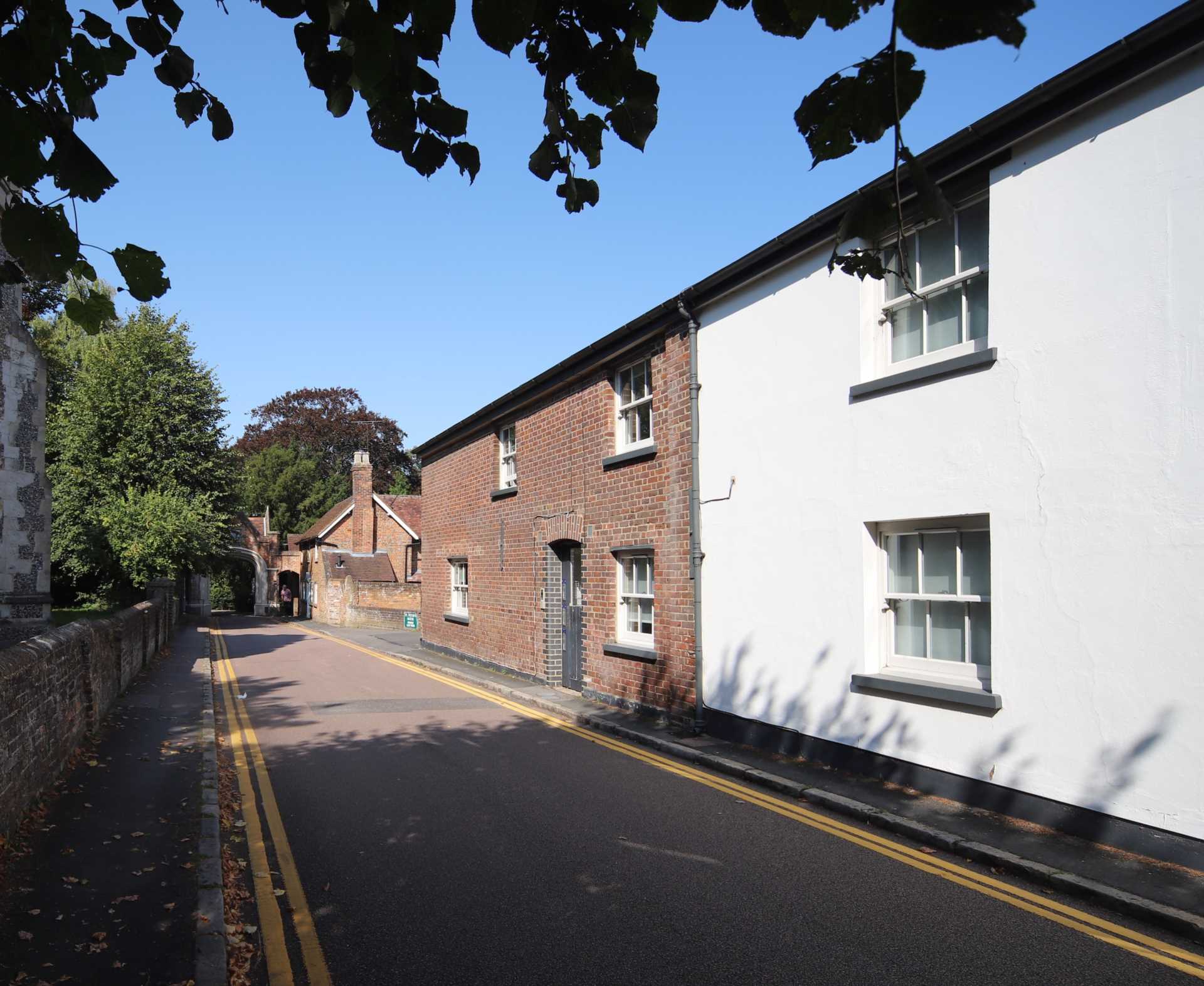 2 bed Cottage for rent in Tring. From Cesare & Co - Residential Sales 2 bed Cottage for rent in Tring. From Cesare & Co - Residential Sales