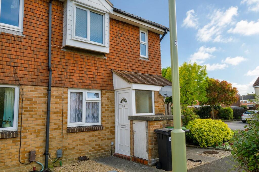 1 bed House (unspecified) for rent in Peel Common. From Chambers Sales and Lettings - Stubbington 1 bed House (unspecified) for rent in Peel Common. From Chambers Sales and Lettings - Stubbington