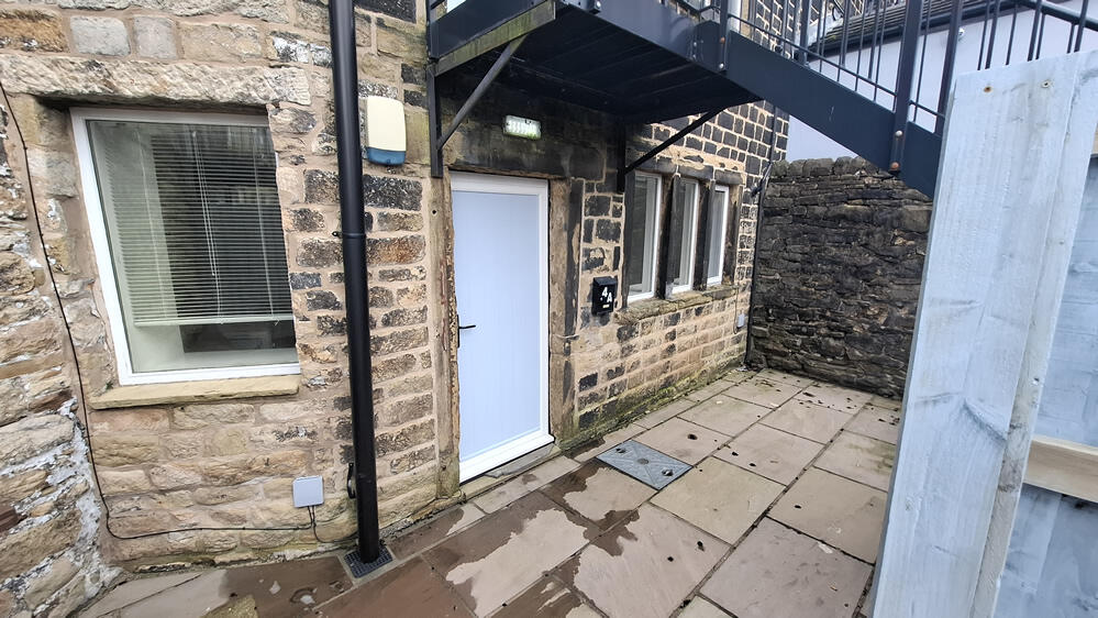 1 bed Apartment for rent in Dobcross. From Bridges - Uppermill