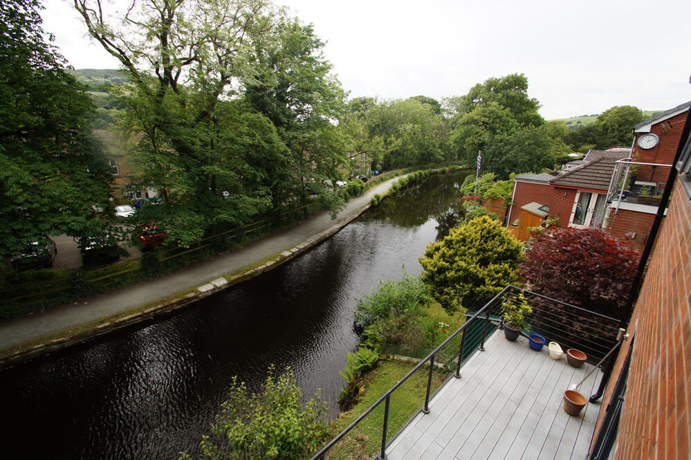 4 bed Detached for rent in Oldham. From Bridges - Uppermill 4 bed Detached for rent in Oldham. From Bridges - Uppermill