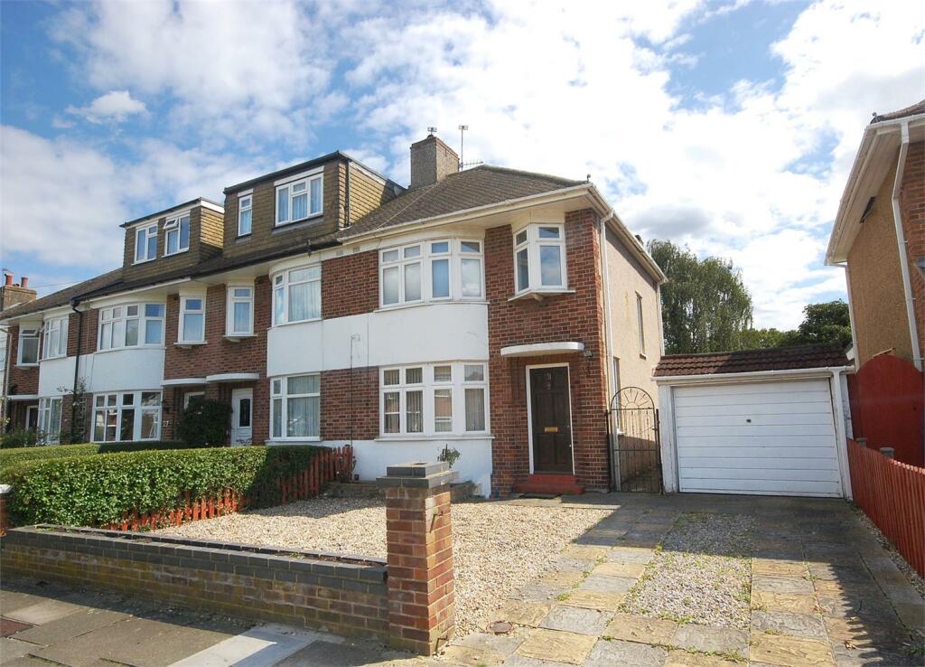 3 bed Semi-Detached House for rent in Hampton. From Chase Buchanan - Hampton Hill Office