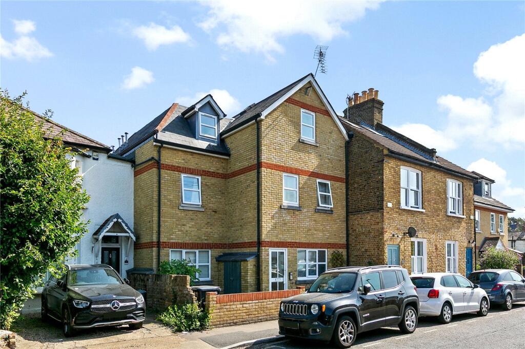 2 bed Apartment for rent in Hampton. From Chase Buchanan - Hampton Hill Office 2 bed Apartment for rent in Hampton. From Chase Buchanan - Hampton Hill Office