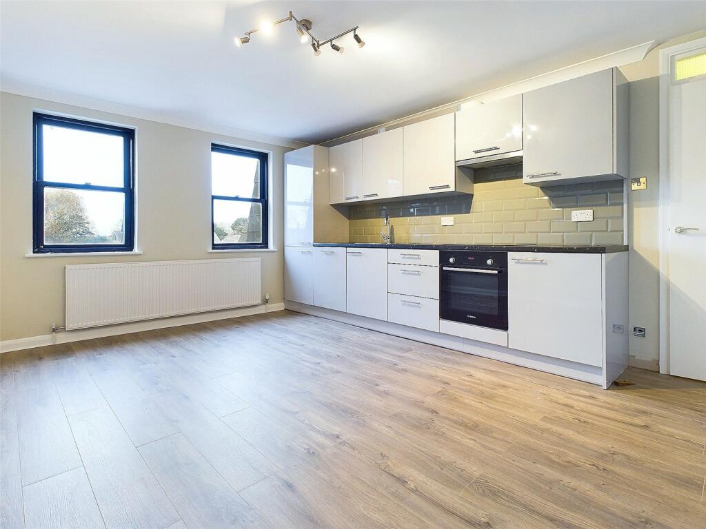 2 bed Apartment for rent in Hampton. From Chase Buchanan - Hampton Hill Office 2 bed Apartment for rent in Hampton. From Chase Buchanan - Hampton Hill Office