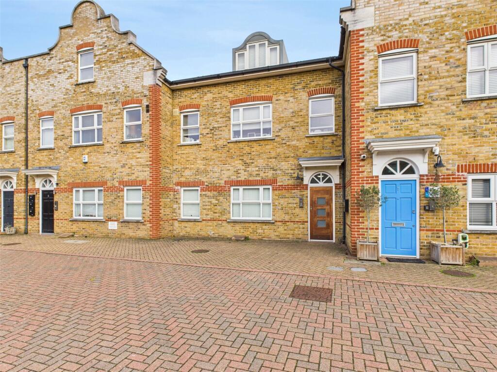 1 bed Apartment for rent in Hampton. From Chase Buchanan - Hampton Hill Office