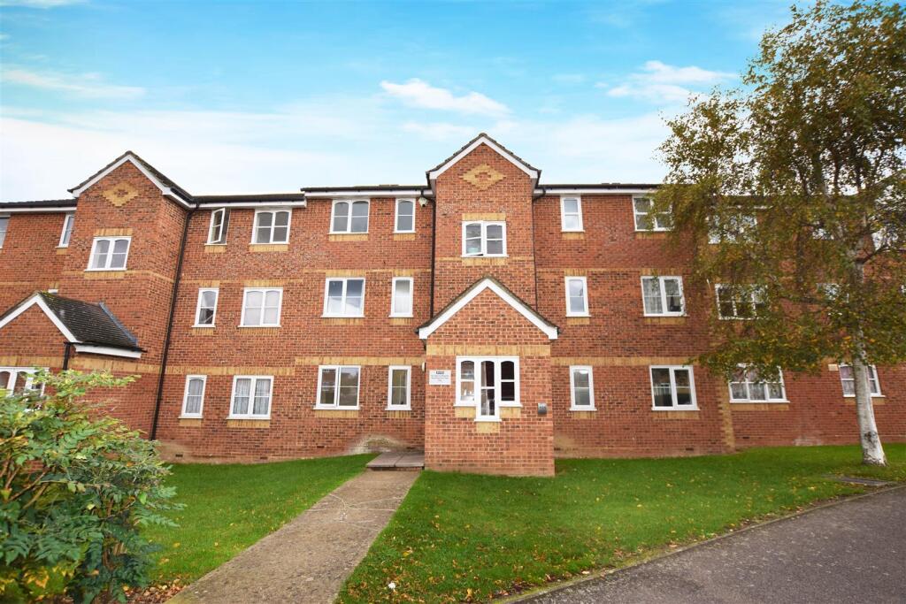 1 bed Apartment for rent in Feltham. From Chase Buchanan - Hampton Hill Office
