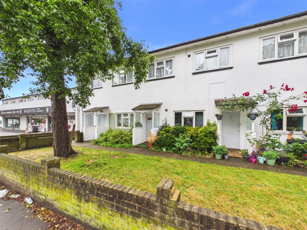2 bed Apartment for rent in West Molesey. From Chase Buchanan - Hampton Hill Office