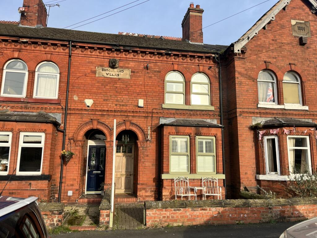 2 bed Mid Terraced House for rent in Middlewich. From Cheshire Lamont - Nantwich