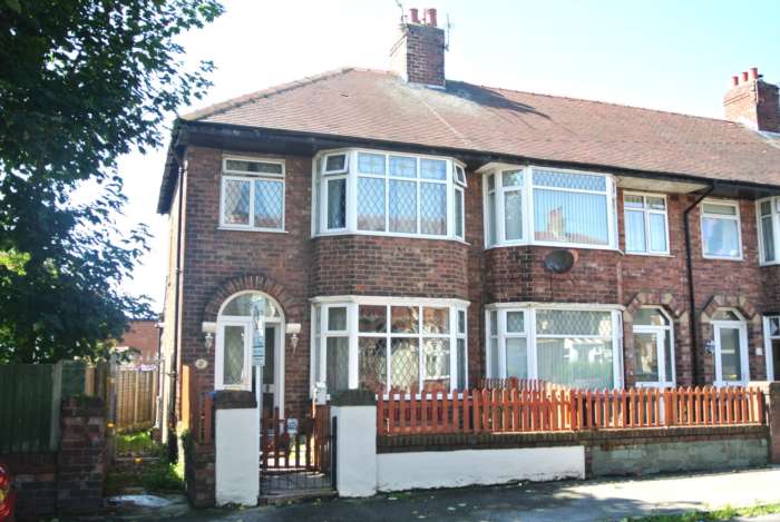 3 bed End Terraced House for rent in Blackpool. From Christie King Estate Agents
