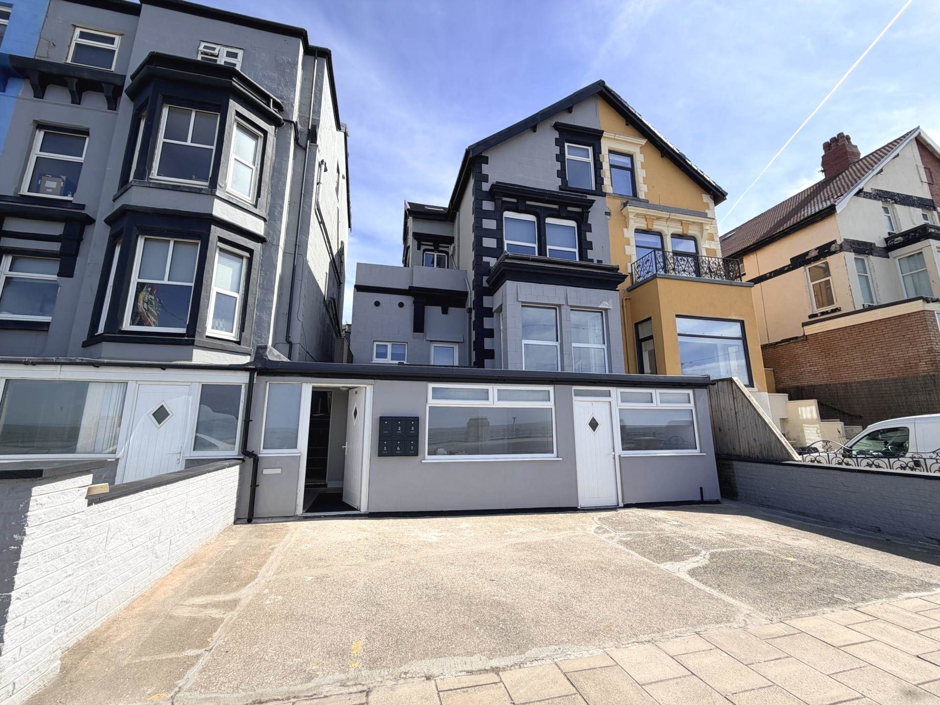 2 bed 1st Floor Flat for rent in Blackpool. From Christie King Estate Agents