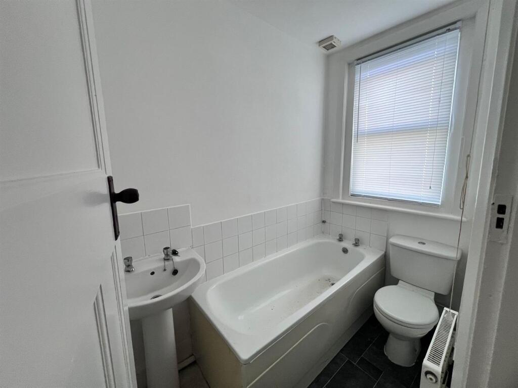 2 bed Not Specified for rent in Portsmouth. From Christies - Southsea 2 bed Not Specified for rent in Portsmouth. From Christies - Southsea