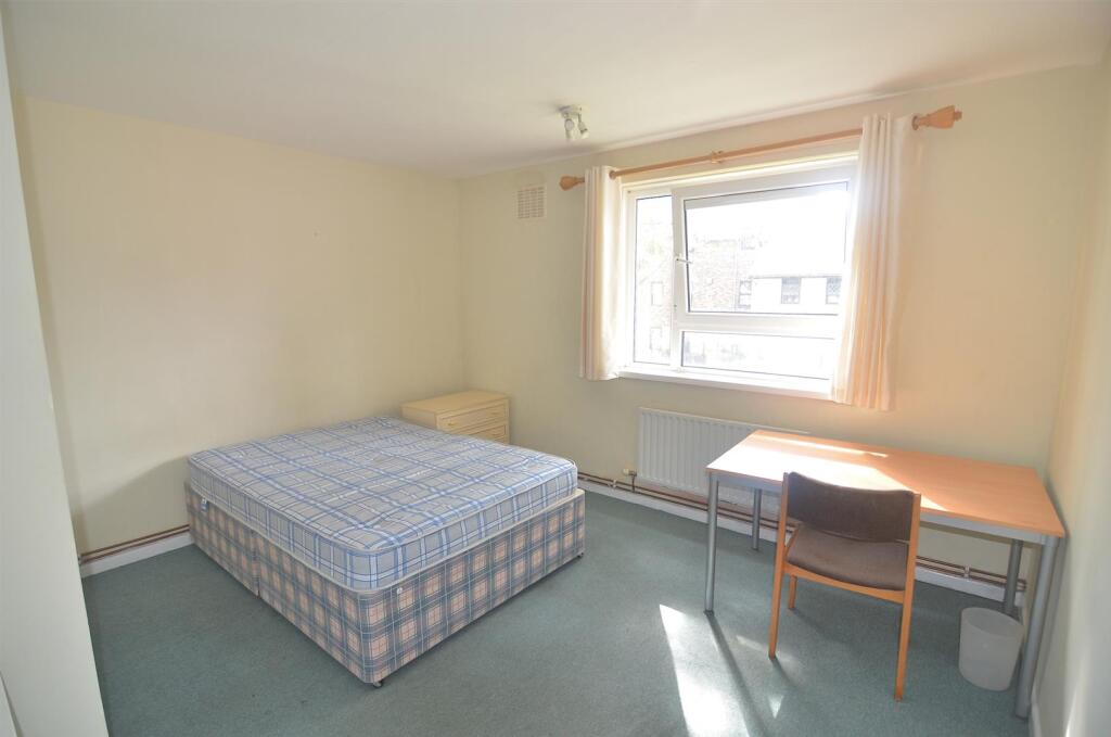 2 bed House Share for rent in Portsmouth. From Christies - Southsea