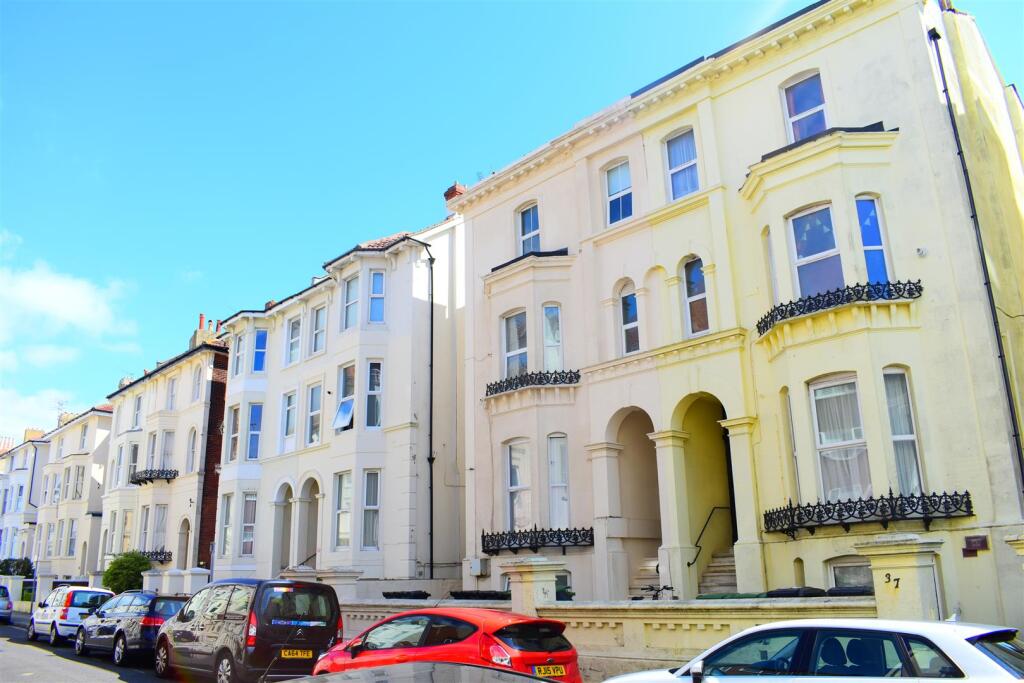 2 bed House Share for rent in Portsmouth. From Christies - Southsea 2 bed House Share for rent in Portsmouth. From Christies - Southsea