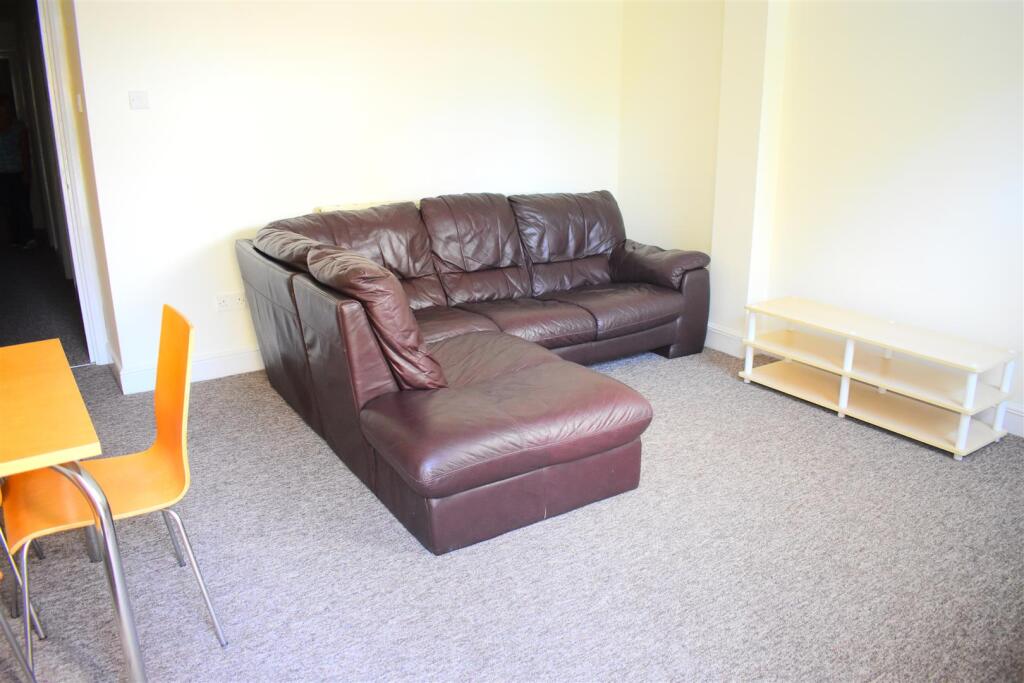 2 bed Apartment for rent in Portsmouth. From Christies - Southsea
