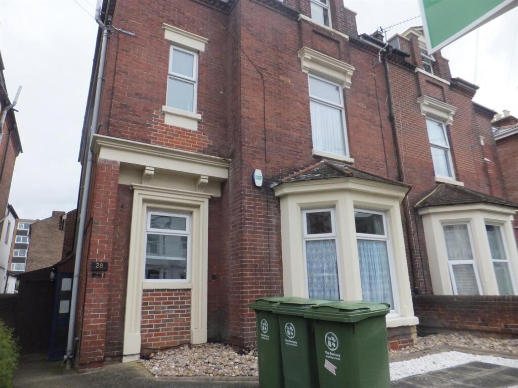1 bed Apartment for rent in Portsmouth. From Christies - Southsea 1 bed Apartment for rent in Portsmouth. From Christies - Southsea