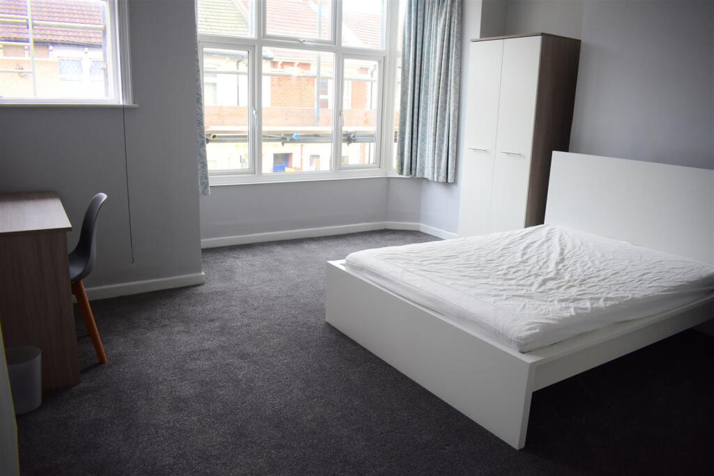 4 bed Mid Terraced House for rent in Portsmouth. From Christies - Southsea