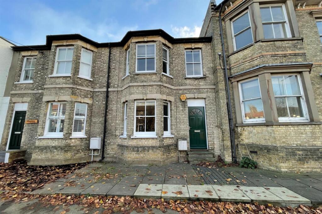 3 bed Mid Terraced House for rent in Brandon. From Chilterns - Brandon