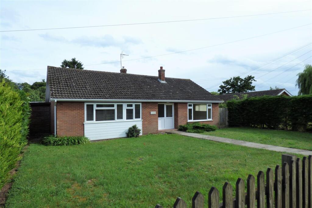 3 bed Detached bungalow for rent in Lakenheath. From Chilterns - Brandon