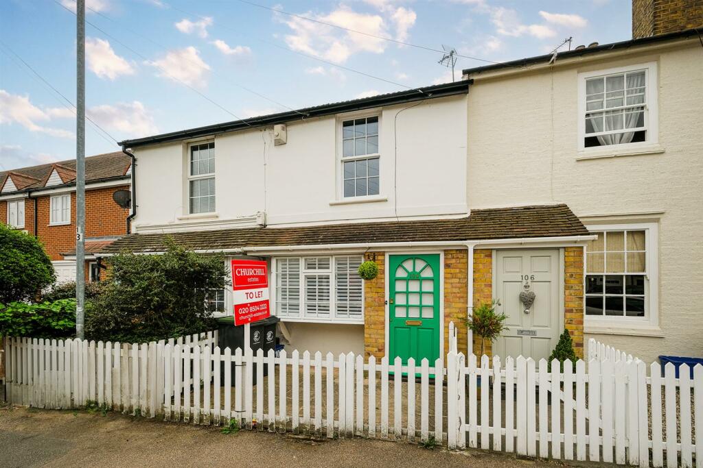 2 bed Mid Terraced House for rent in Loughton. From Churchill Estates - Buckhurst Hill 2 bed Mid Terraced House for rent in Loughton. From Churchill Estates - Buckhurst Hill
