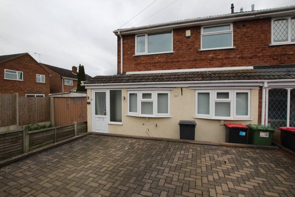 3 bed Semi Detached for rent in Birchmoor. From Chris McAvoy Lettings - Atherstone