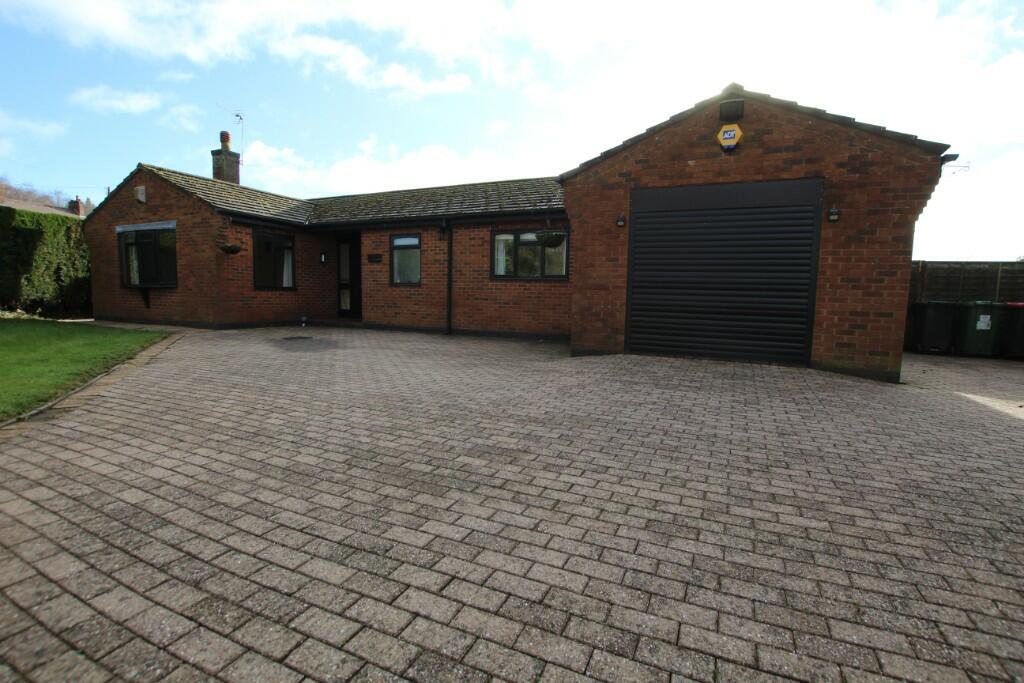 3 bed Detached bungalow for rent in Birchley Heath. From Chris McAvoy Lettings - Atherstone