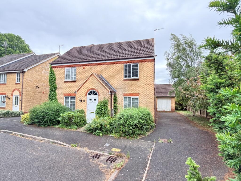 4 bed Detached for rent in Upton. From Christopher Pallet - Wendover