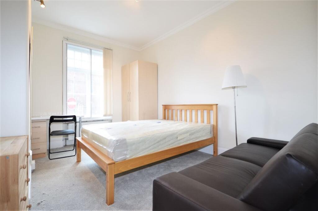 3 bed 1st Floor Flat for rent in Kensington. From Citydeal Estates - London