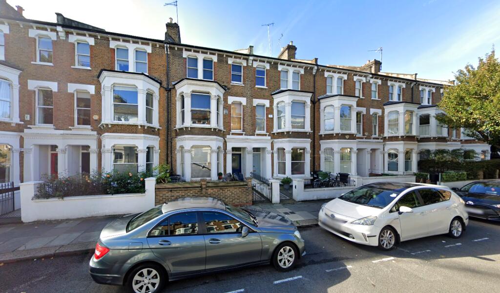 3 bed 1st Floor Flat for rent in Hammersmith. From Citydeal Estates - London