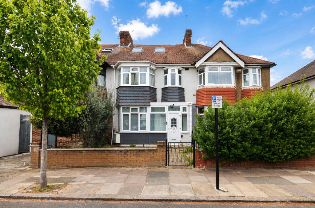 4 bed Mid Terraced House for rent in London. From Citydeal Estates - London