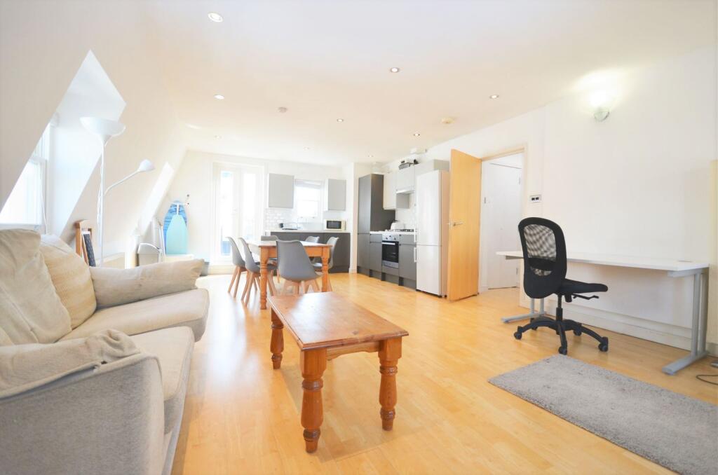 3 bed 1st Floor Flat for rent in Paddington. From Citydeal Estates - London