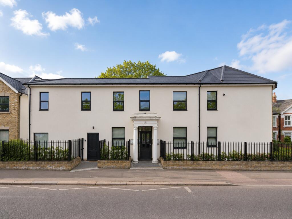 2 bed 1st Floor Flat for rent in Acton. From Citydeal Estates - London