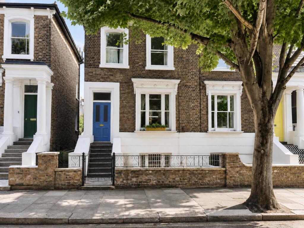 1 bed 1st Floor Flat for rent in Acton. From Citydeal Estates - London