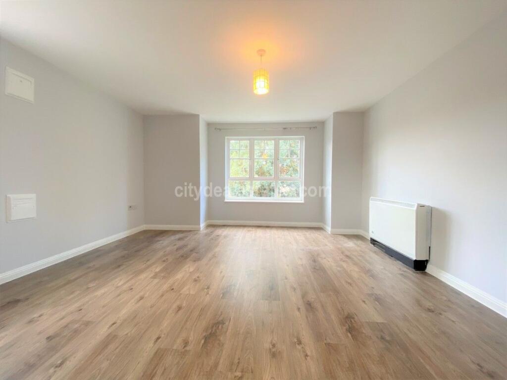 2 bed 1st Floor Flat for rent in Hounslow. From Citydeal Estates - London
