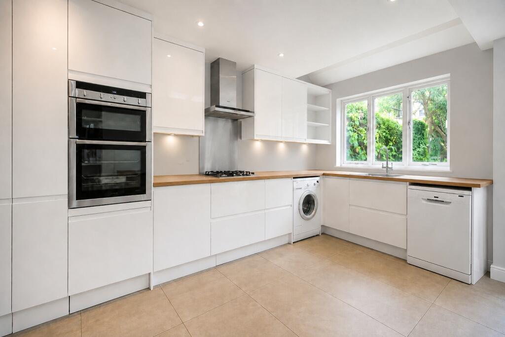 3 bed Detached for rent in Acton. From Citydeal Estates - London