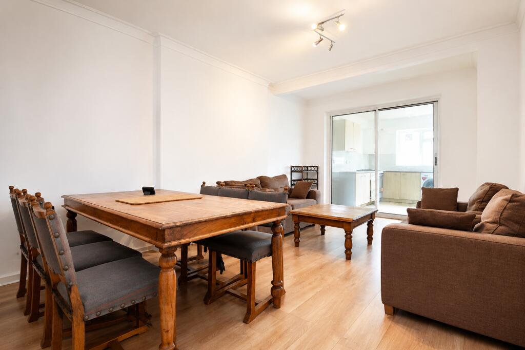 5 bed Semi Detached for rent in Acton. From Citydeal Estates - London 5 bed Semi Detached for rent in Acton. From Citydeal Estates - London