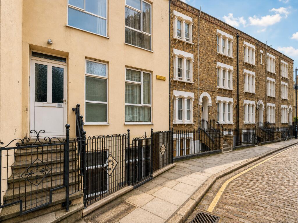 2 bed 1st Floor Flat for rent in London. From Citydeal Estates - London