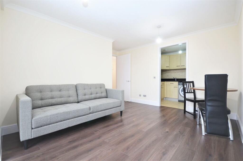 2 bed 1st Floor Flat for rent in Kensington. From Citydeal Estates - London