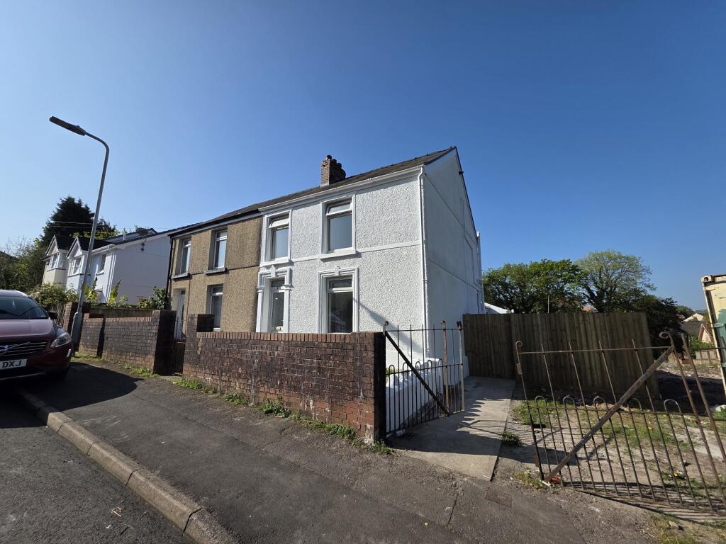 2 bed Semi Detached for rent in Waunarlwydd. From Clee Tompkinson & Francis - Swansea