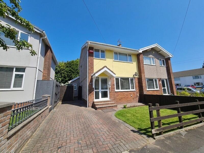 3 bed Semi Detached for rent in Dunvant. From Clee Tompkinson & Francis - Swansea 3 bed Semi Detached for rent in Dunvant. From Clee Tompkinson & Francis - Swansea