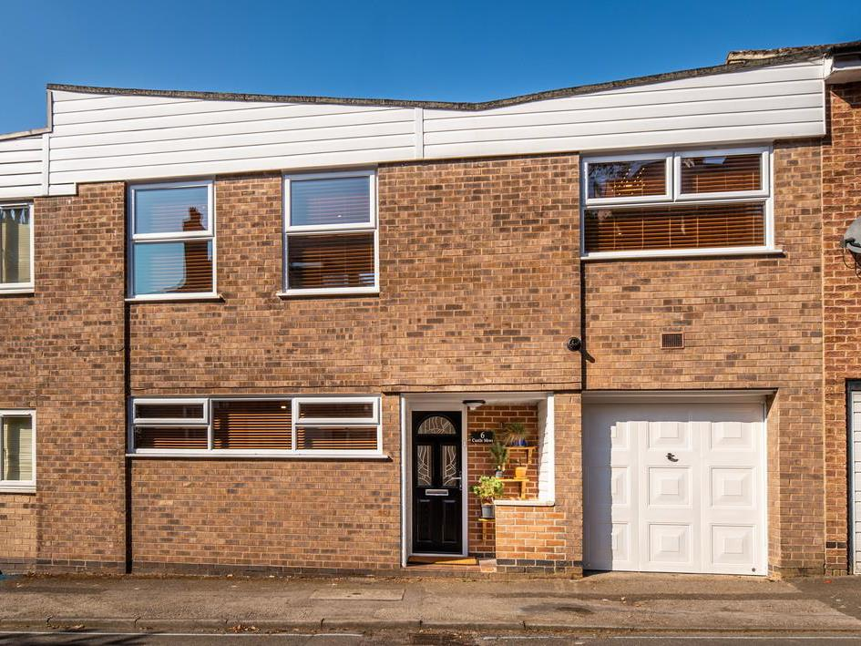 2 bed Mid Terraced House for rent in Nottingham. From Clarke Properties - Lutterworth