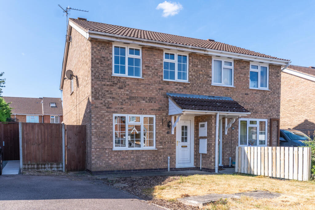 3 bed Detached for rent in Whetstone. From Clarke Properties - Lutterworth