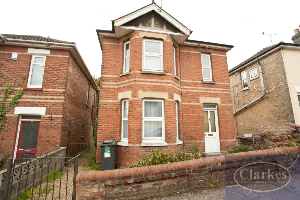 5 bed Detached for rent in Bournemouth. From Clarkes Estate Agents - Bournemouth