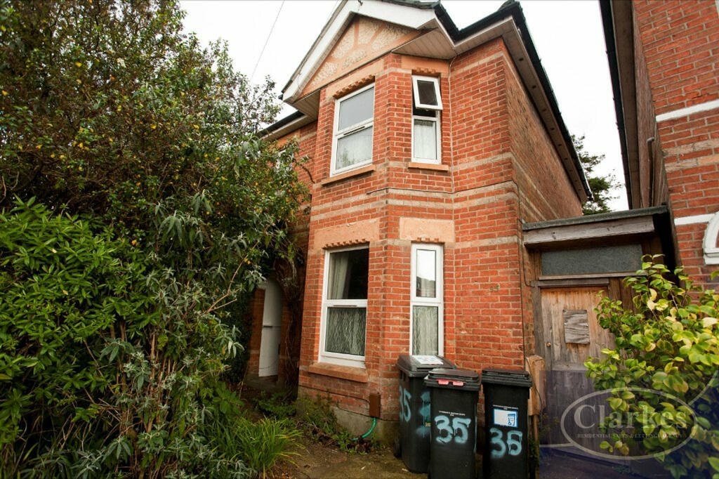 7 bed Detached for rent in Bournemouth. From Clarkes Estate Agents - Bournemouth