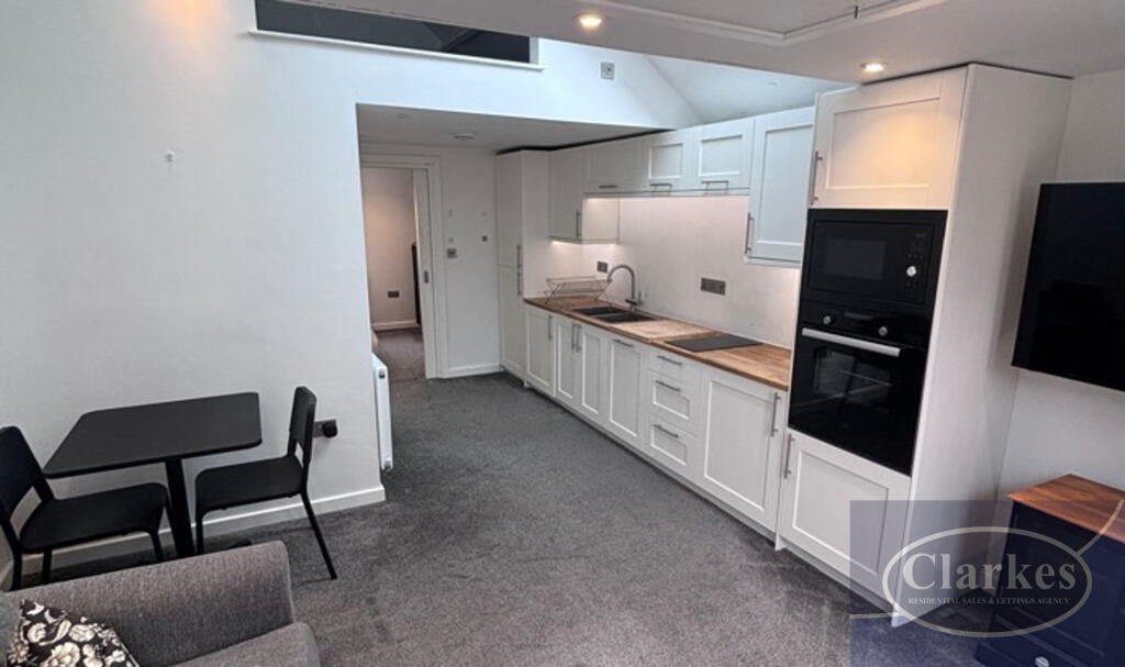 0 bed Annexe for rent in West Parley. From Clarkes Estate Agents - Bournemouth