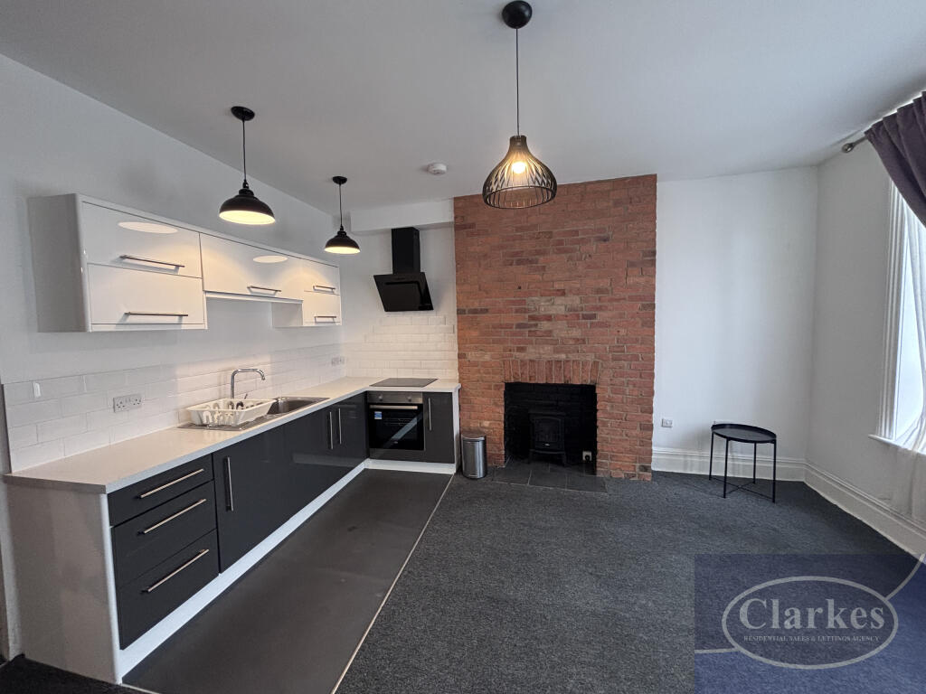 2 bed 1st Floor Flat for rent in Bournemouth. From Clarkes Estate Agents - Bournemouth 2 bed 1st Floor Flat for rent in Bournemouth. From Clarkes Estate Agents - Bournemouth