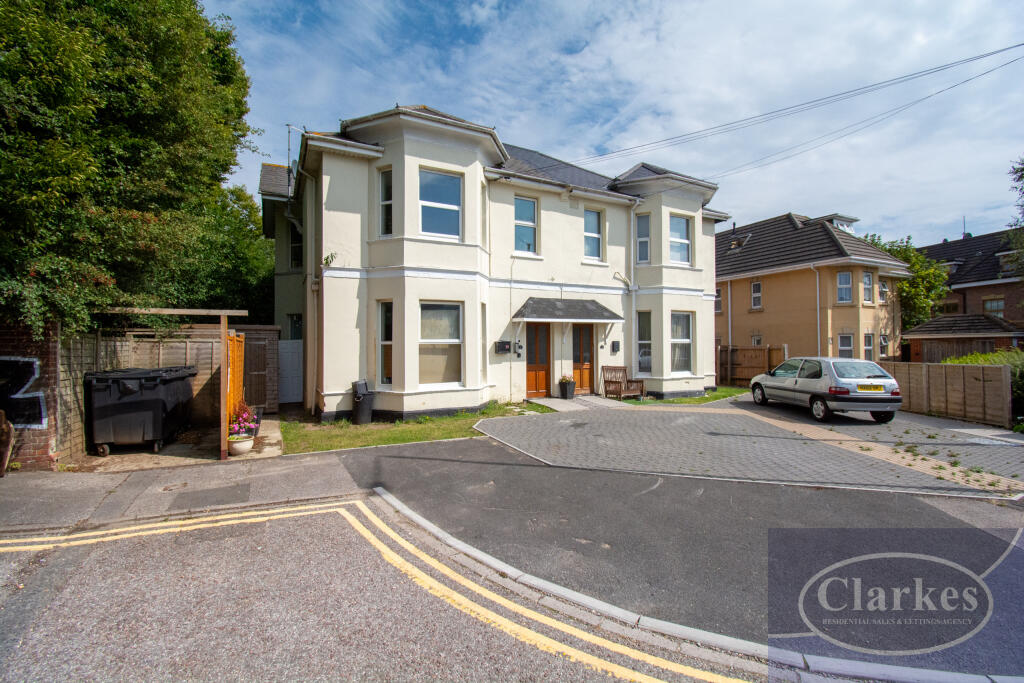 1 bed 1st Floor Flat for rent in Bournemouth. From Clarkes Estate Agents - Bournemouth