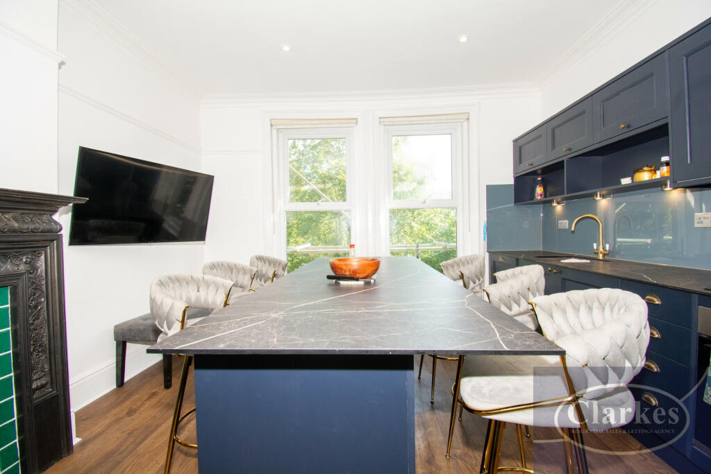 1 bed Annexe for rent in Bournemouth. From Clarkes Estate Agents - Bournemouth
